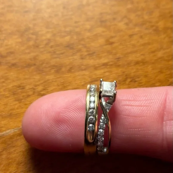 Diamond Ring Set - Picture 2 of 5